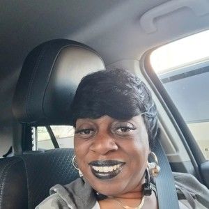 Meet your Posher, Daphne